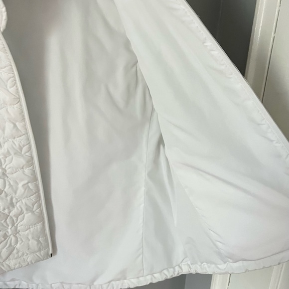 Champion White Floral Vest Large - Picture 3 of 5